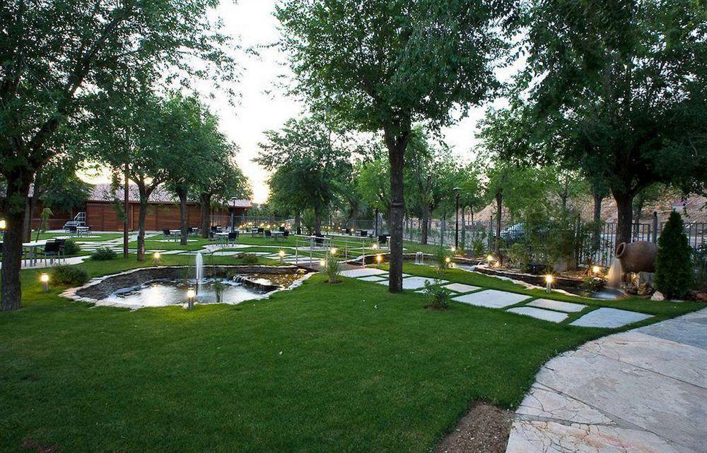 Complejo La Cigueena Arganda Del Rey Exterior photo