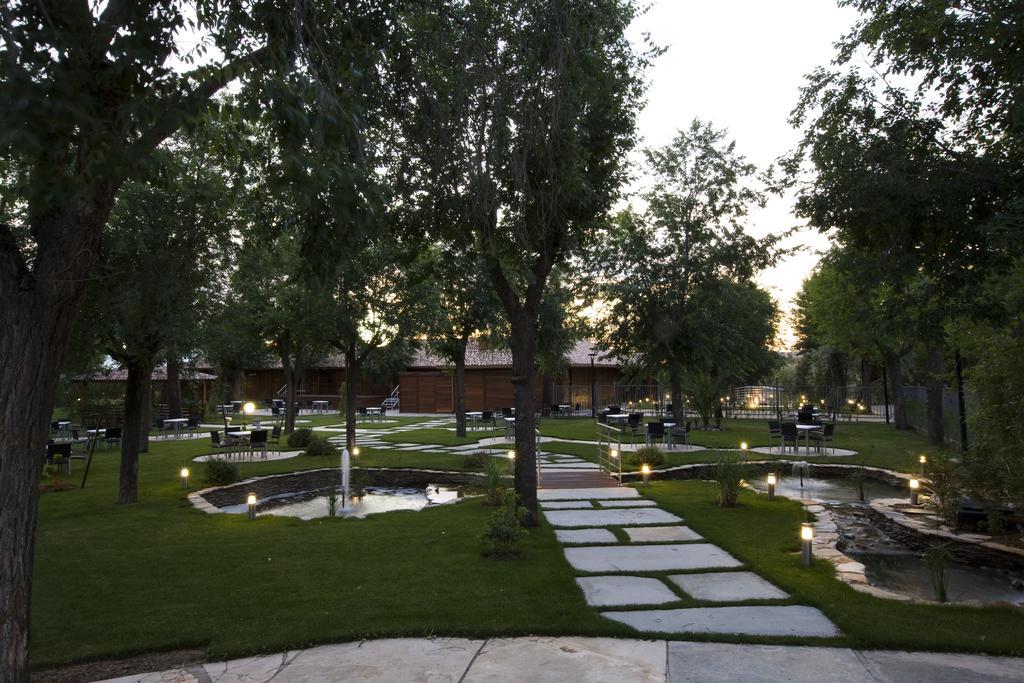 Complejo La Cigueena Arganda Del Rey Exterior photo